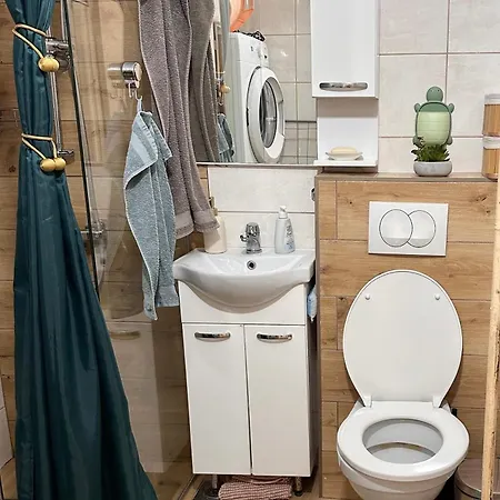 Apartman-5d Apartamento *
